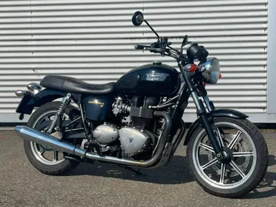Triumph Bonneville SE (2009 - 13) usata