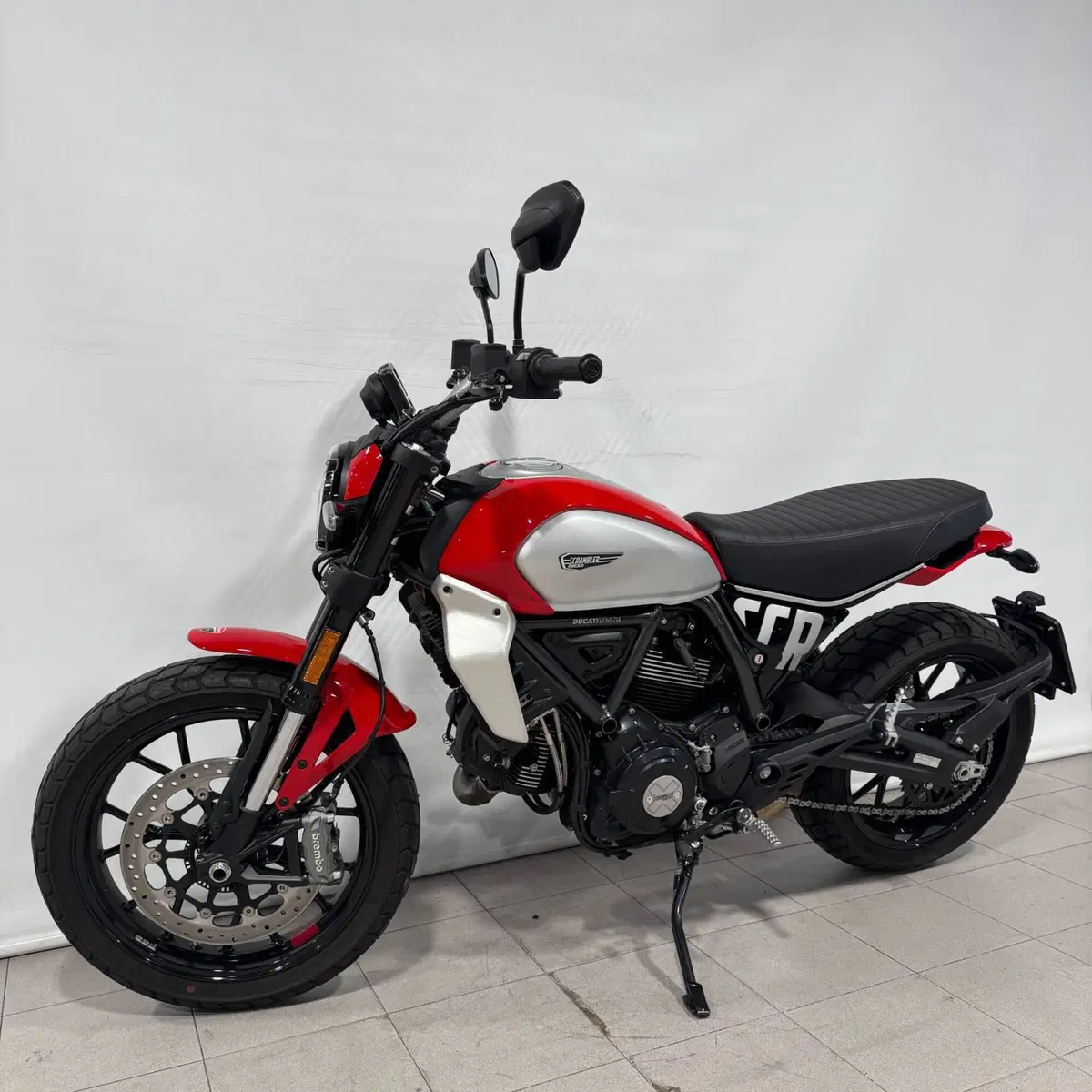 Ducati Scrambler 800 Icon (2023 - 24) (2)