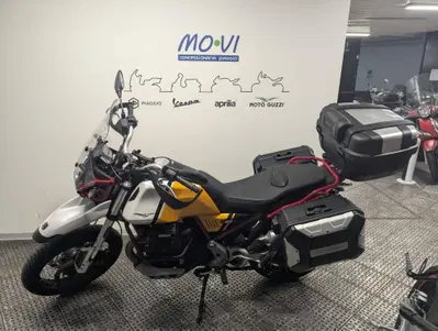 Moto Guzzi V85 TT Evocative Graphics (2021 - 23) usata