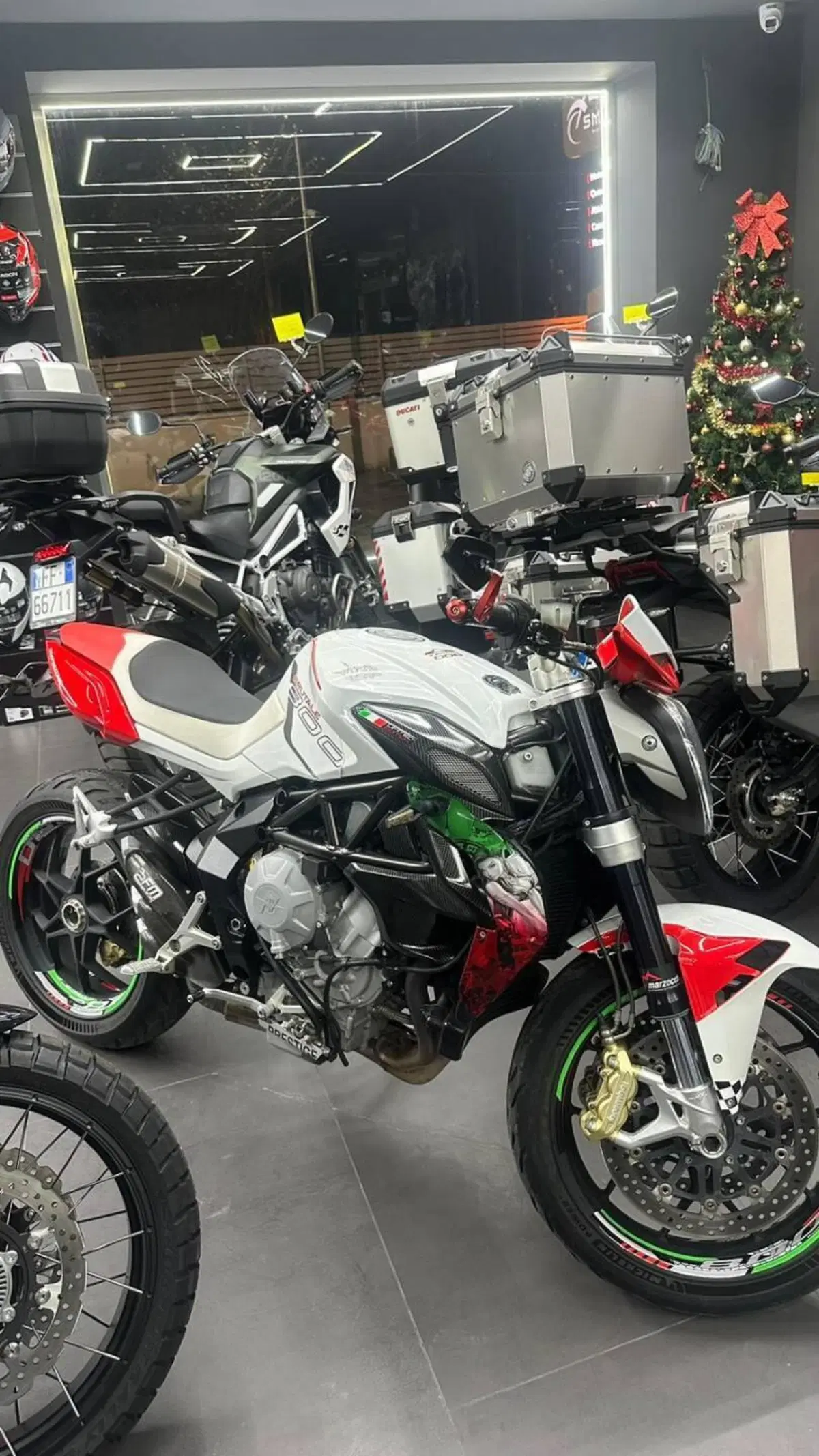 MV Agusta Brutale 800 (2012 - 15) (4)
