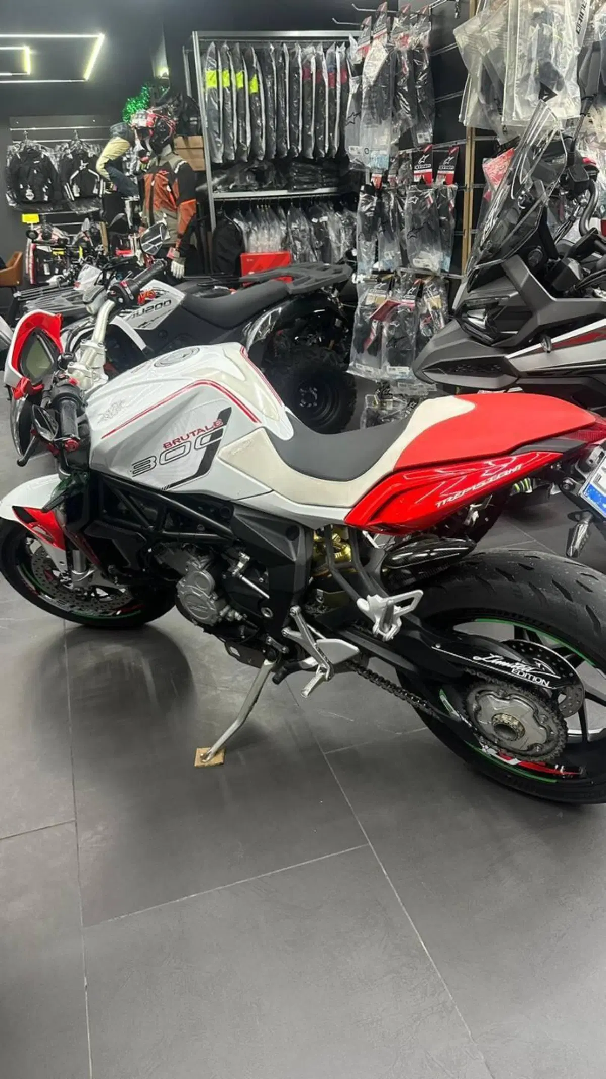 MV Agusta Brutale 800 (2012 - 15) (5)