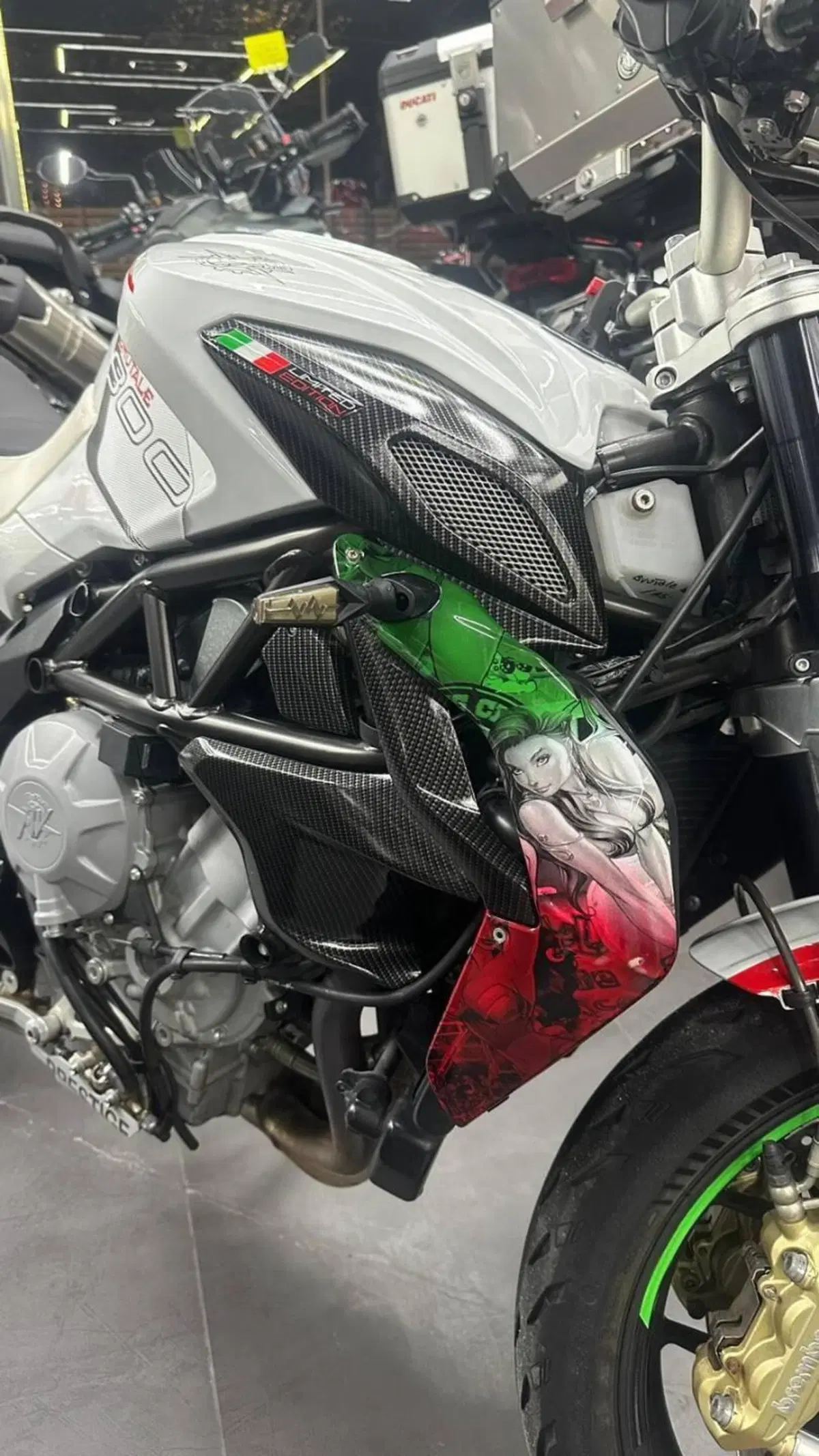 MV Agusta Brutale 800 (2012 - 15) (8)
