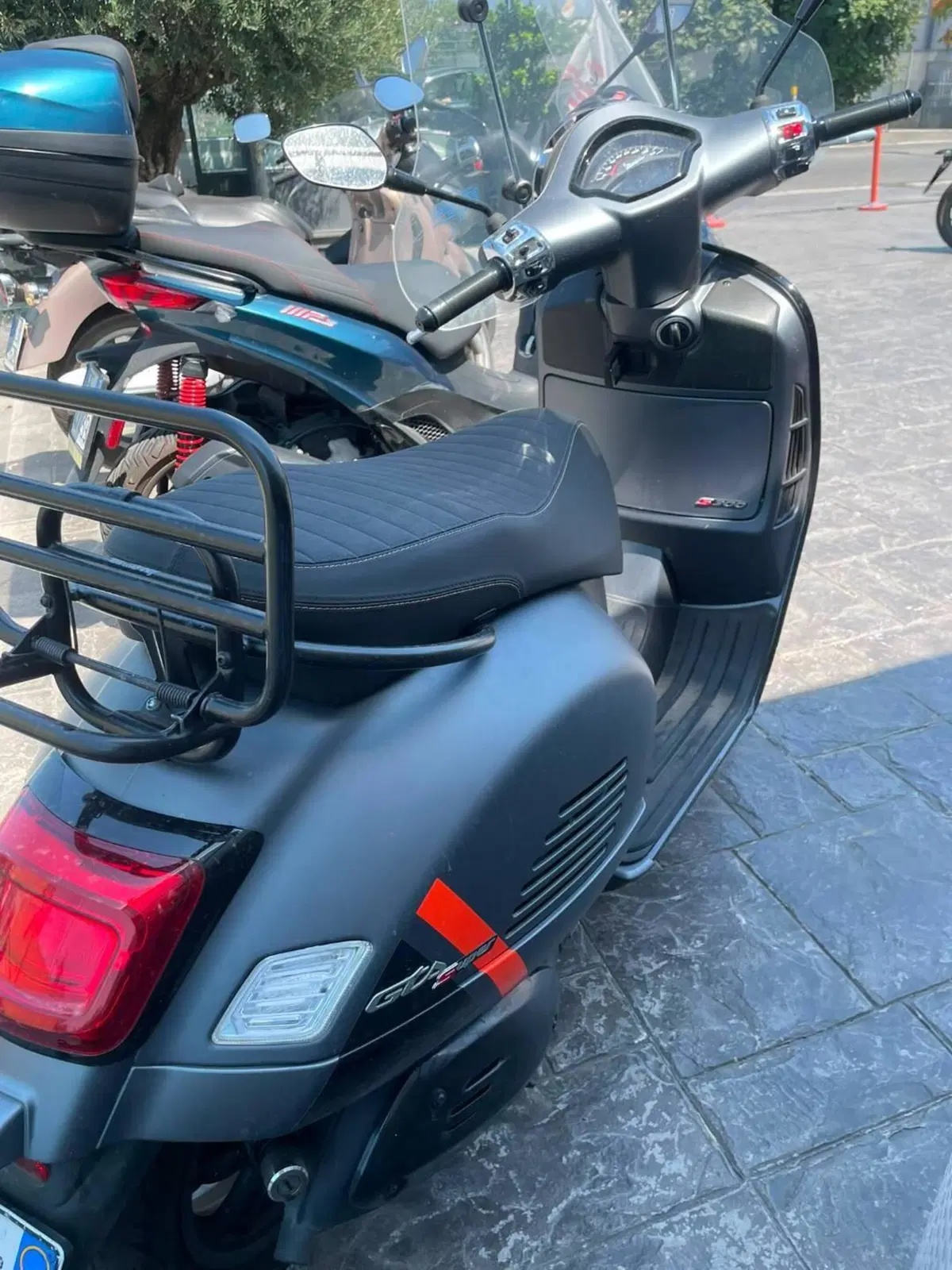 Vespa GTS 300 (2023 - 24) (3)