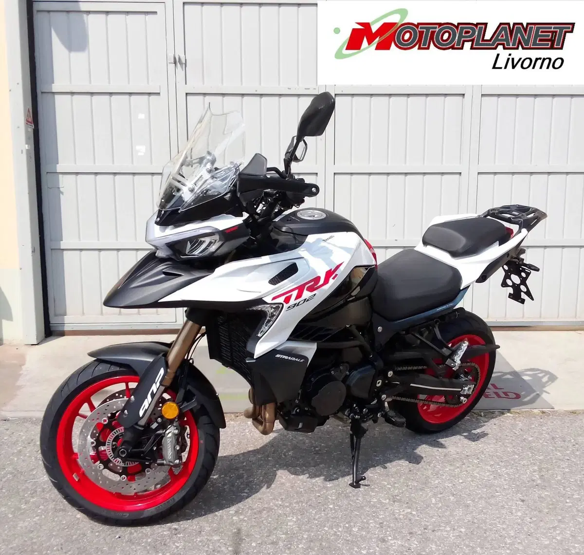 Benelli TRK 902 Stradale (2026) (4)