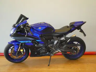 Yamaha YZF R7 (2021 - 25) usata