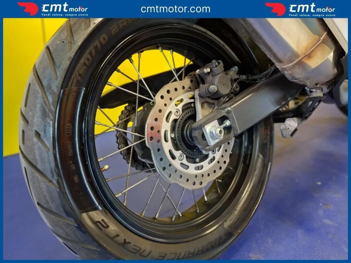 Honda Africa Twin CRF 1100L (2022 - 23) (7)