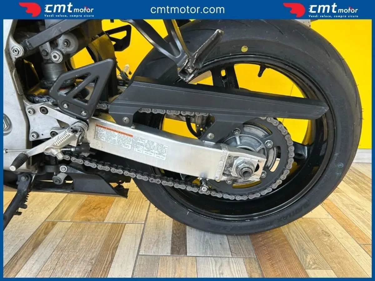 Suzuki GSX R 600 (2001 - 03) (6)