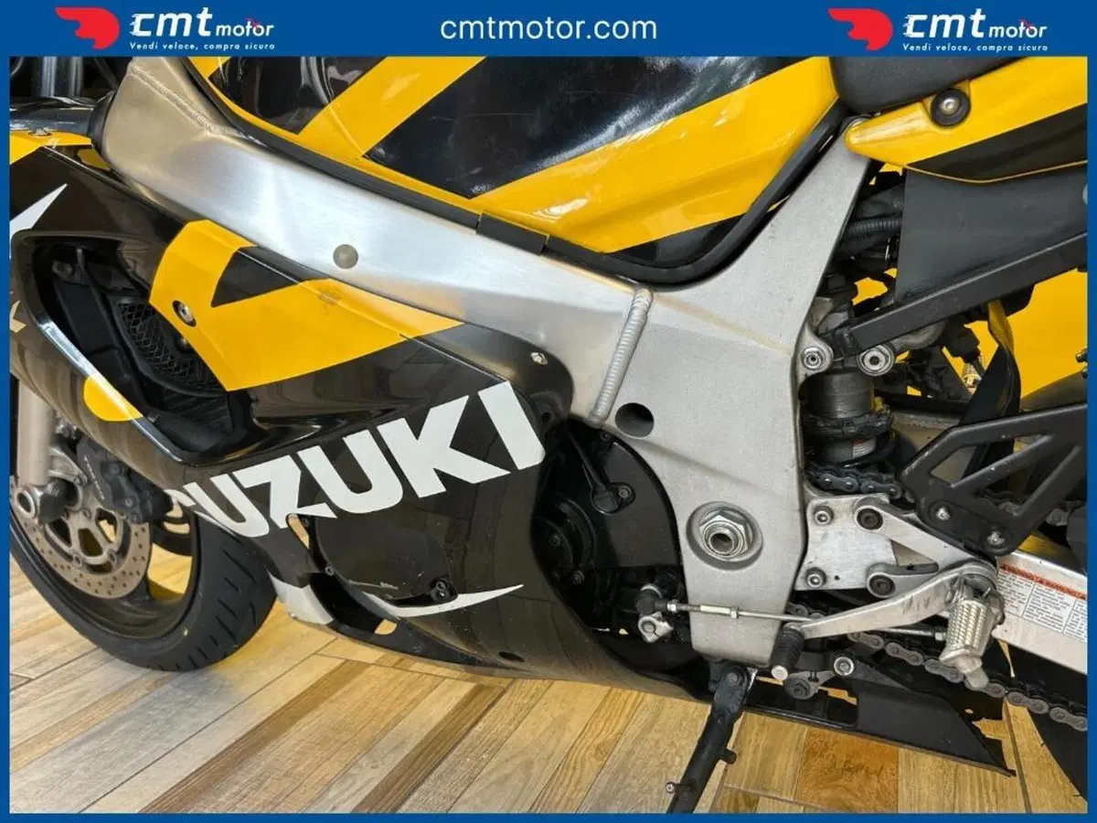 Suzuki GSX R 600 (2001 - 03) (7)