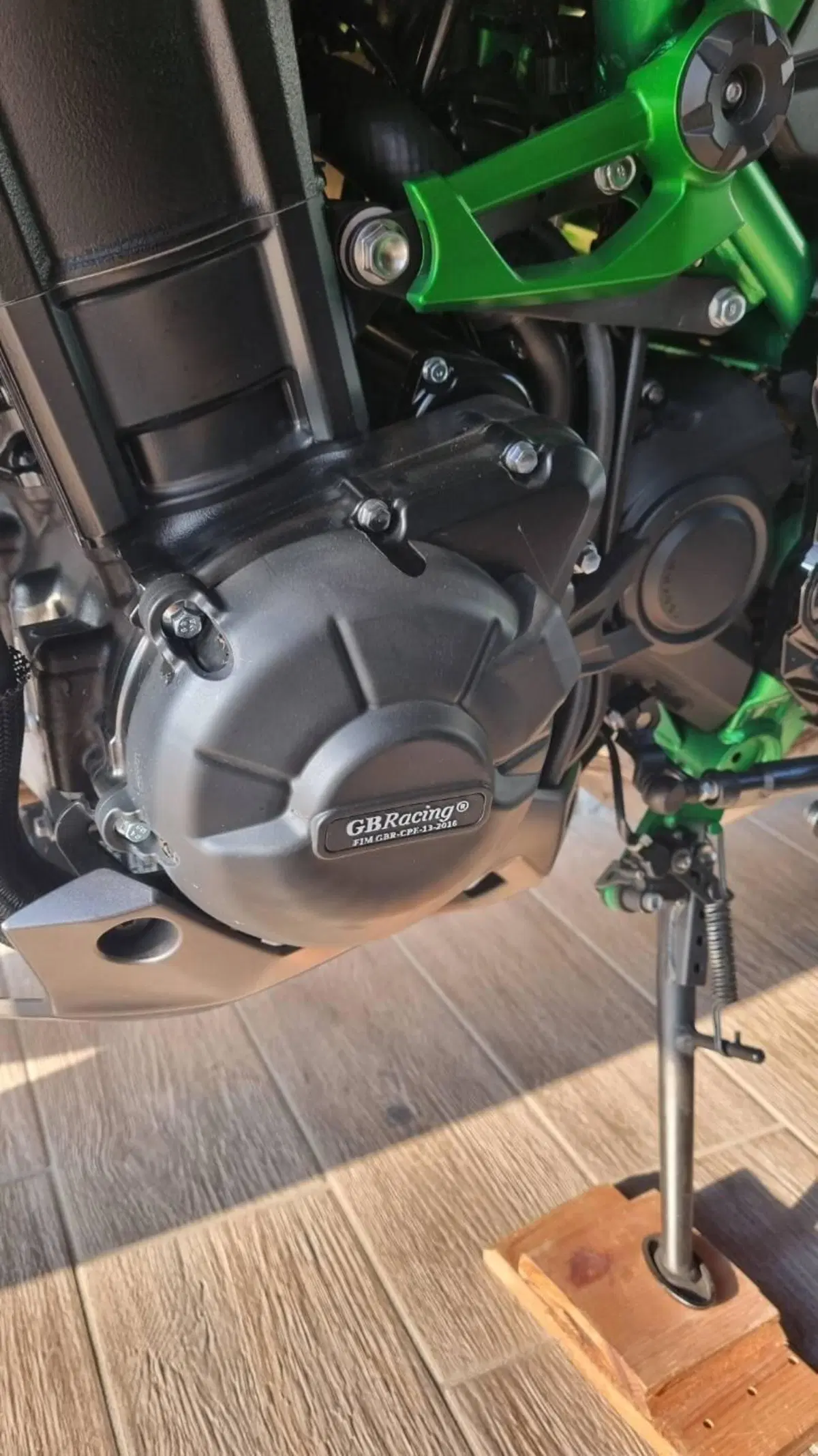 Kawasaki Z 900 (2025 - 26) (8)