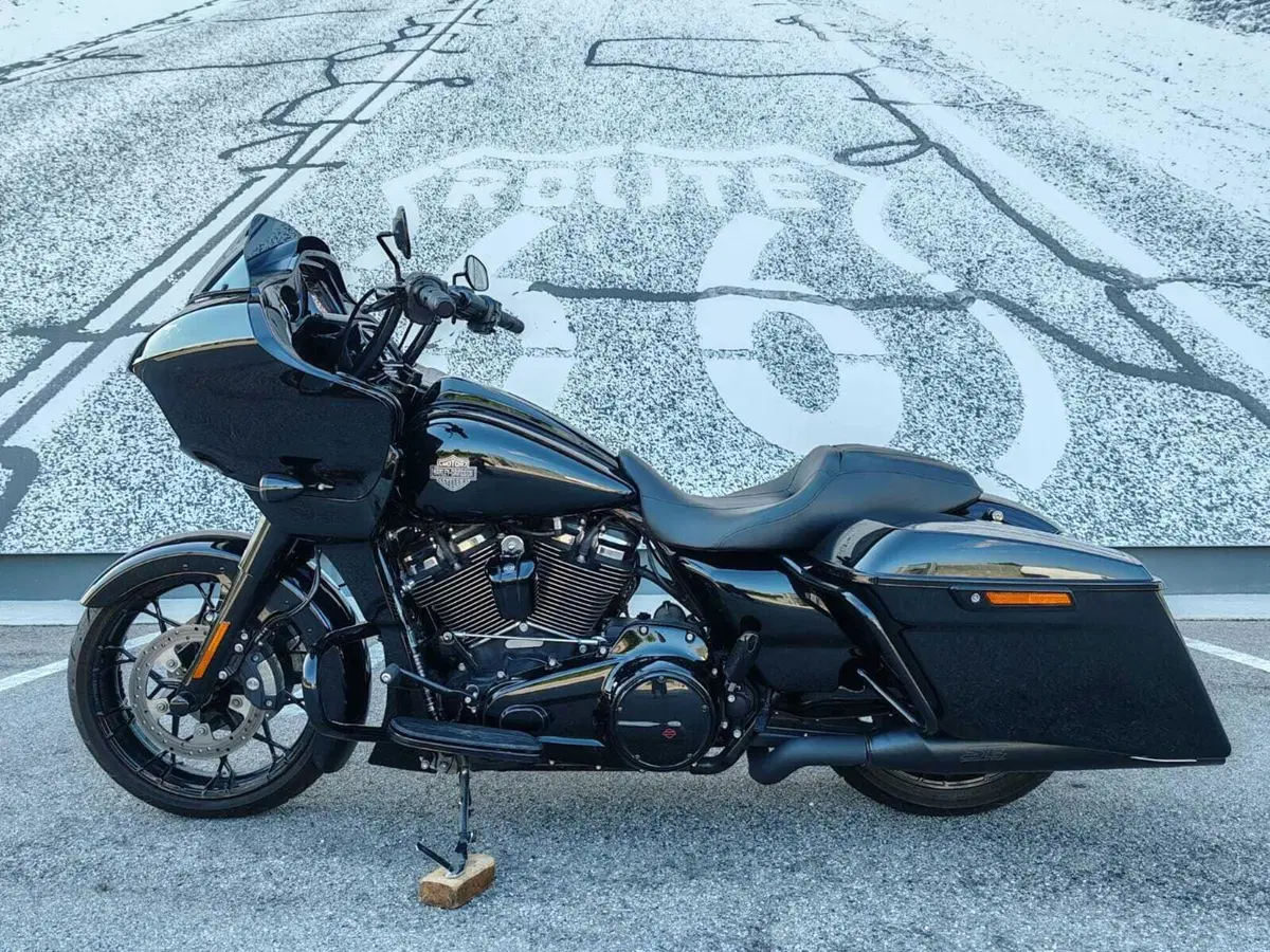 Harley-Davidson Road Glide Special (2021 - 23) (2)