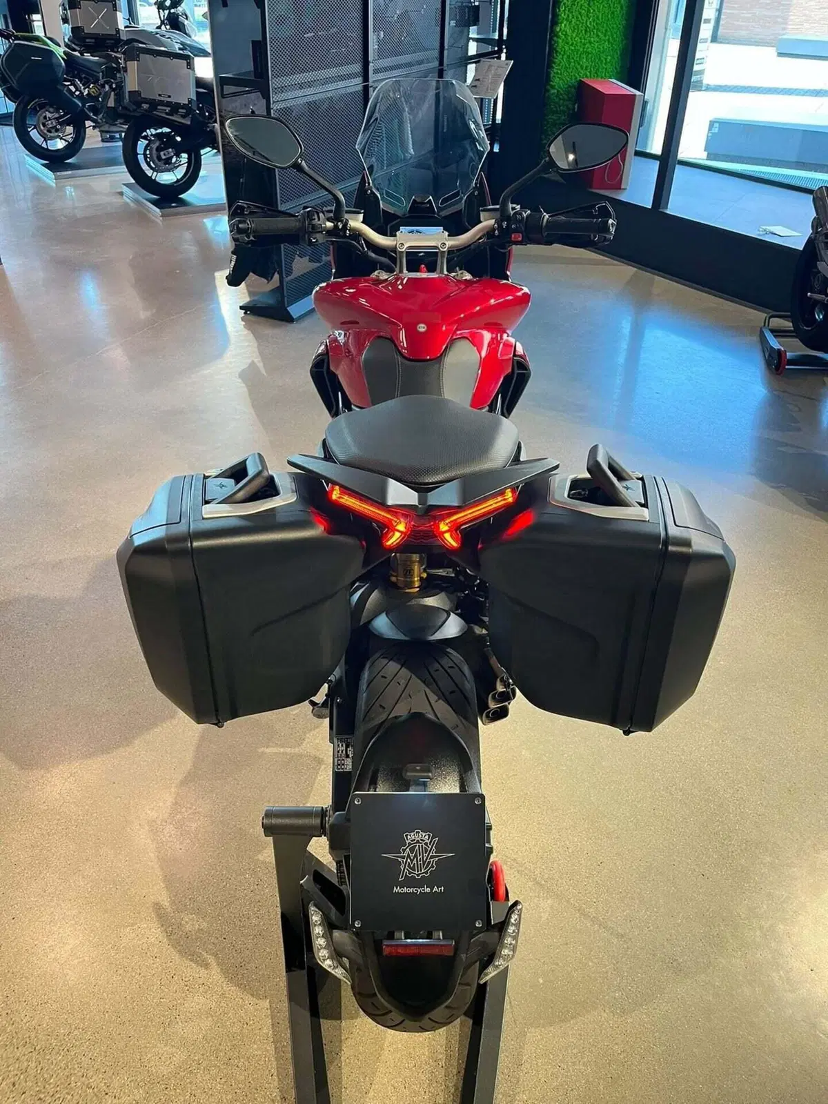 MV Agusta Turismo Veloce 800 R (2023 - 26) (5)