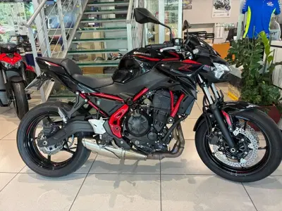 Kawasaki Z 650 (2025 - 26) usata