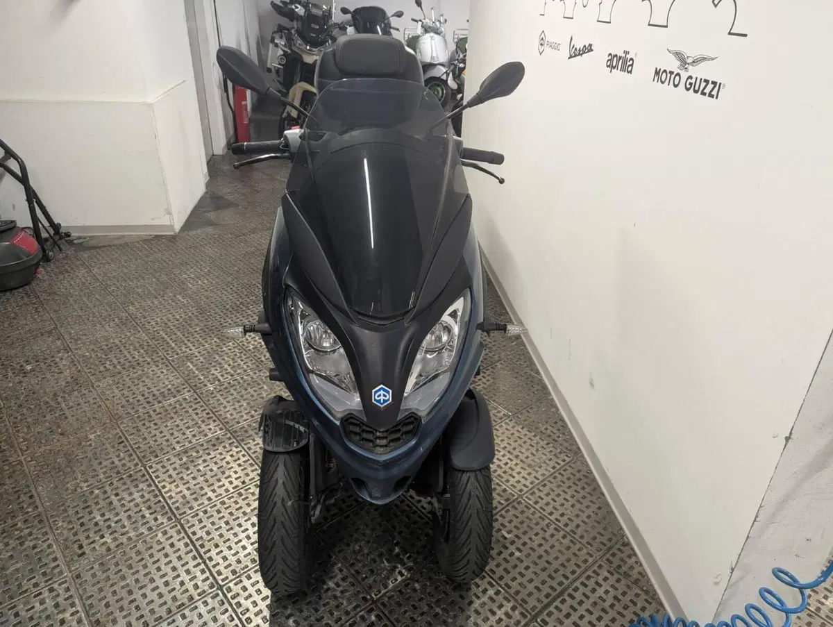 Piaggio MP3 300 ABS Hpe (2021 - 24) (3)