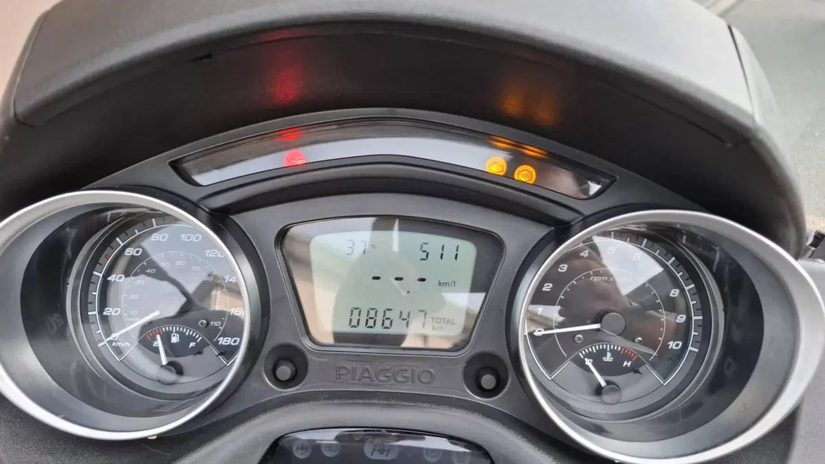 Piaggio MP3 300 ABS Hpe (2021 - 24) (5)