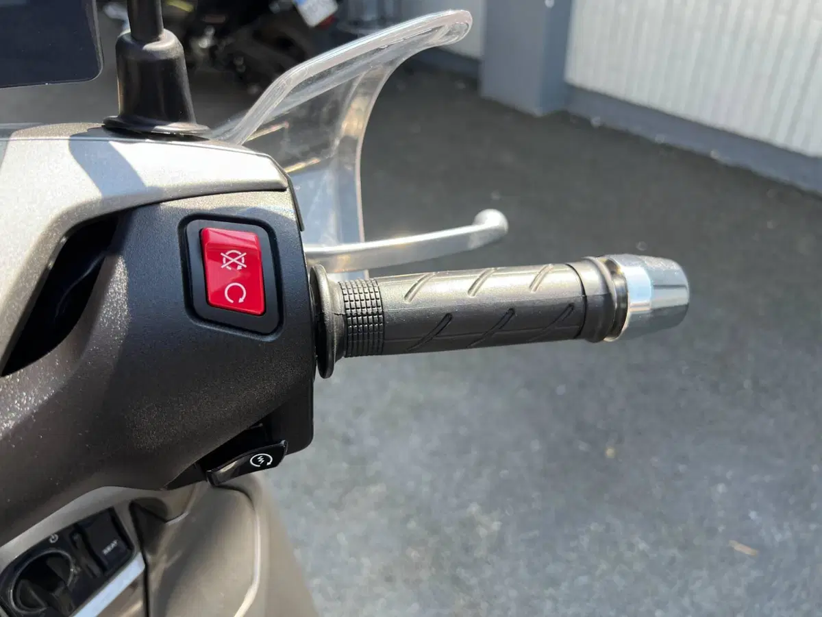 Honda SH 350 (2021 - 24) (12)