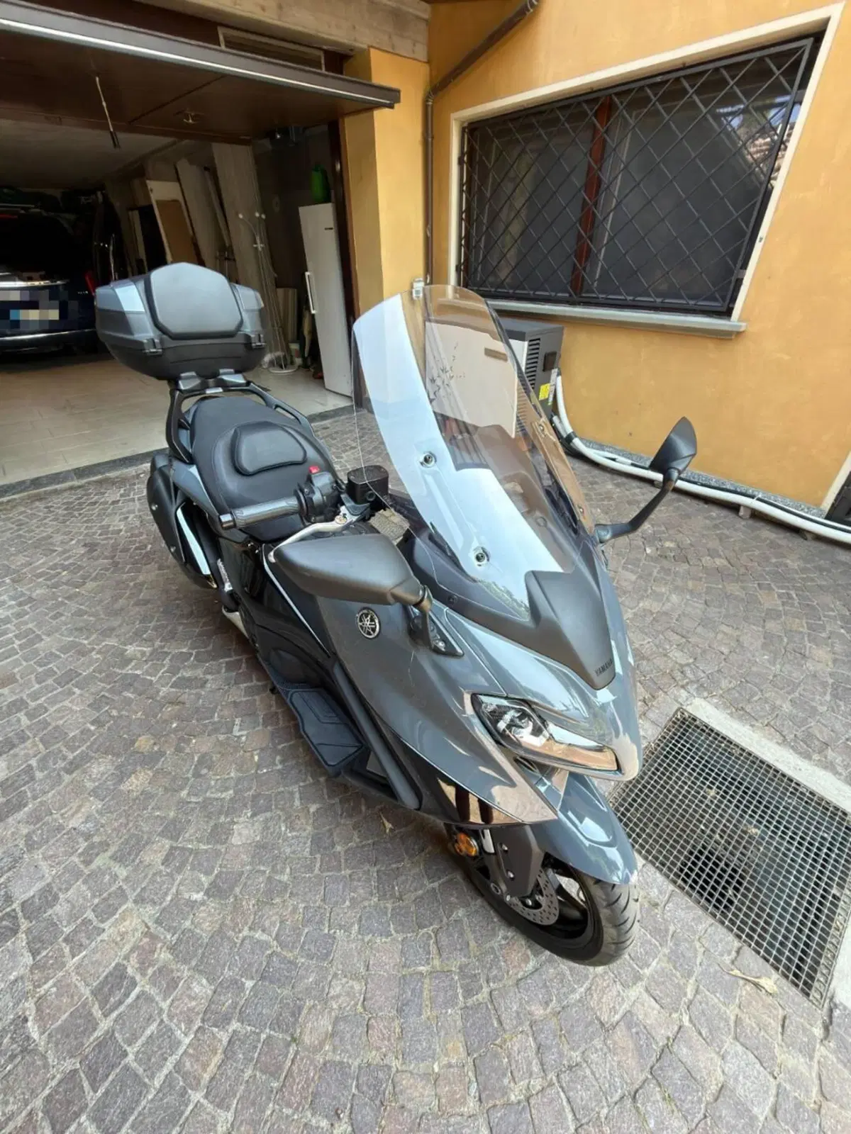 Yamaha T-Max 560 Tech Max (2022 - 24) (3)