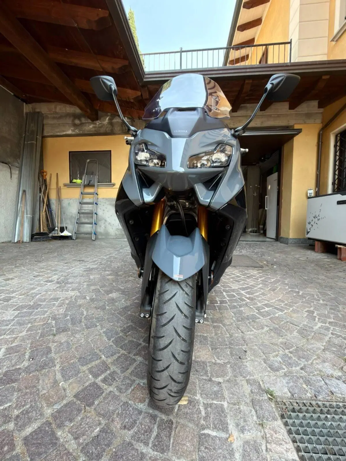 Yamaha T-Max 560 Tech Max (2022 - 24) (4)