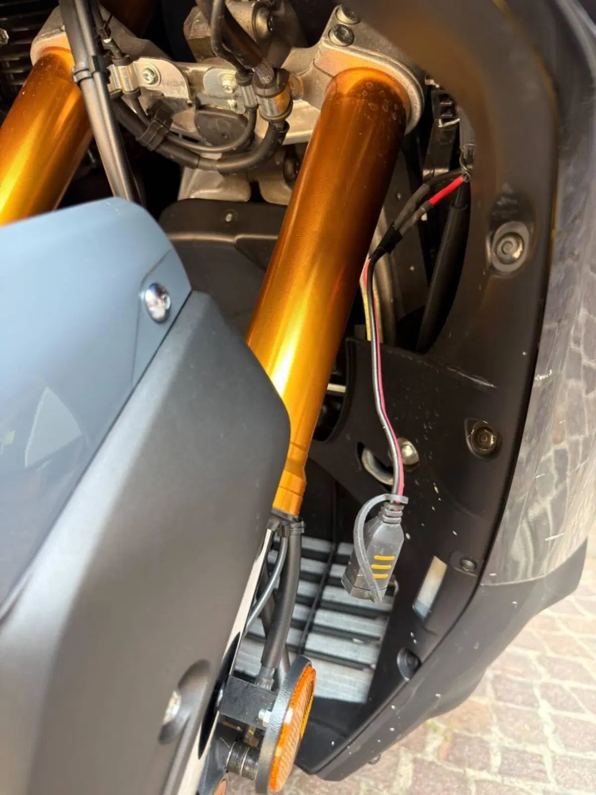 Yamaha T-Max 560 Tech Max (2022 - 24) (11)