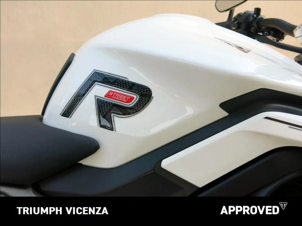 Triumph Street Triple 765 R (2023 - 26) (5)