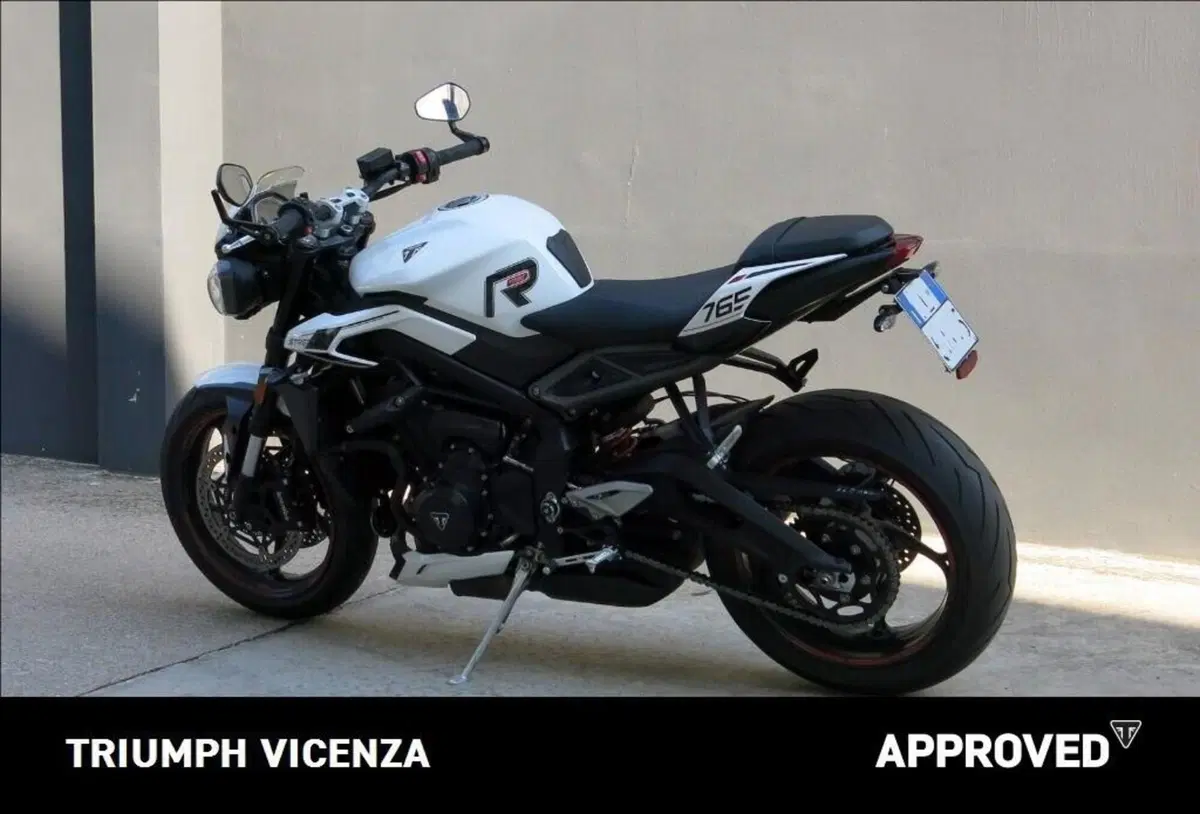 Triumph Street Triple 765 R (2023 - 26) (8)