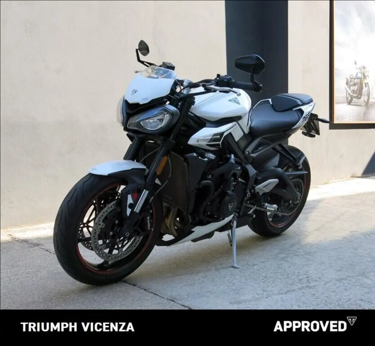 Triumph Street Triple 765 R (2023 - 26) (9)