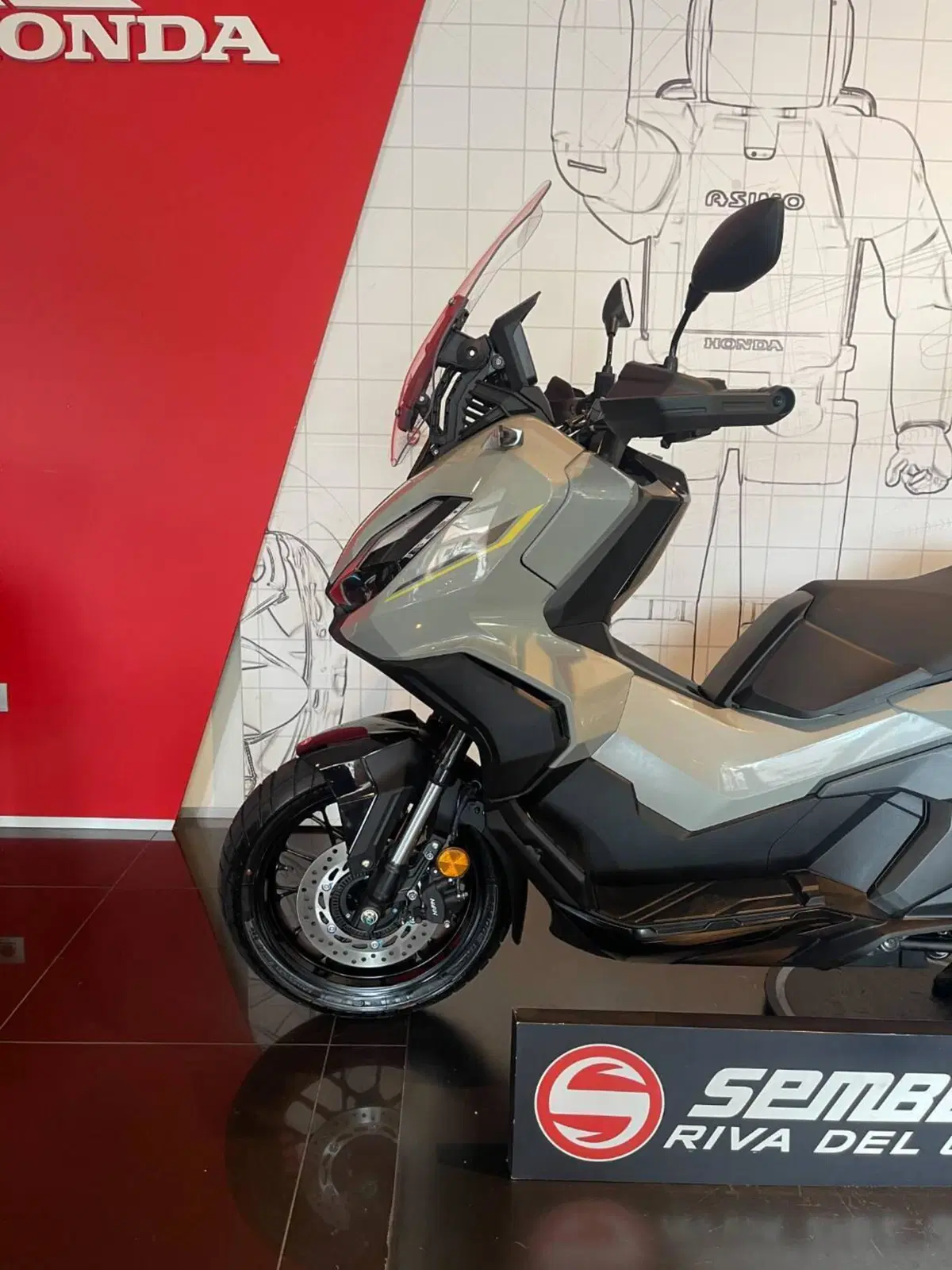 Honda ADV 350 Special Edition (2025 - 26) (6)