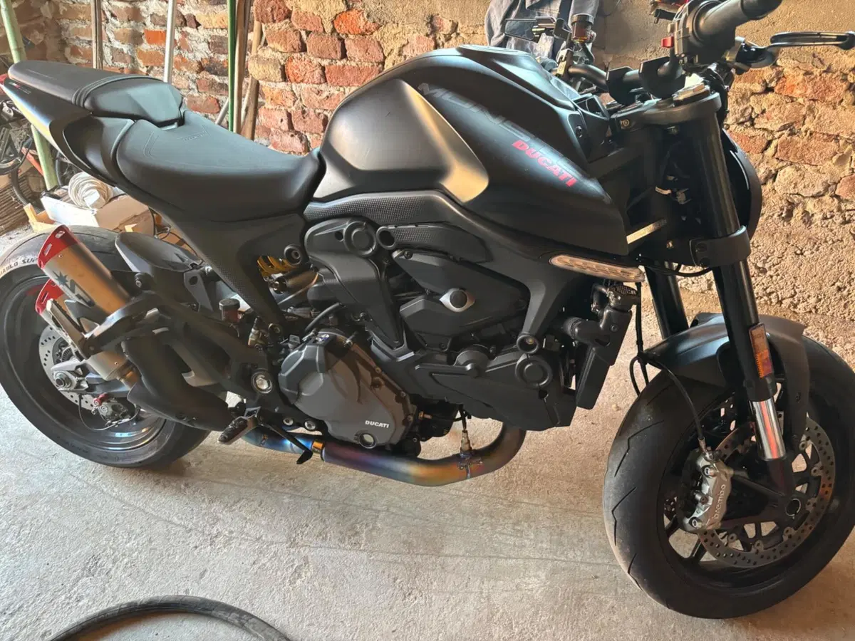 Ducati Monster 937 (2021 - 25) (5)