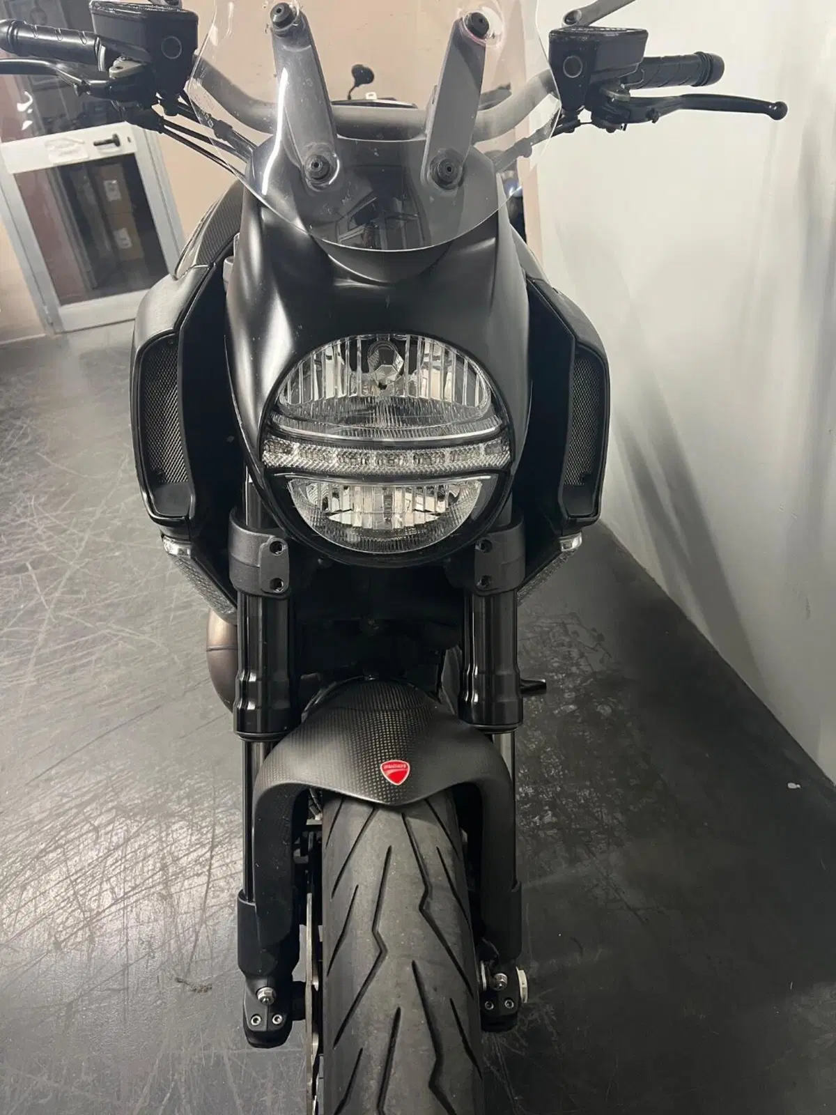 Ducati Diavel 1200 Carbon (2010 - 13) (3)