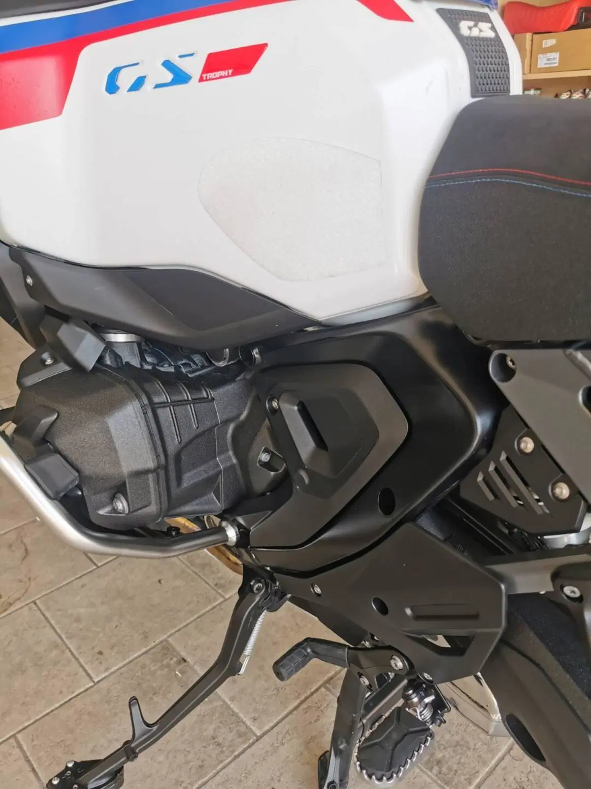Bmw R 1300 GS Adventure Trophy (2025 - 26) (3)