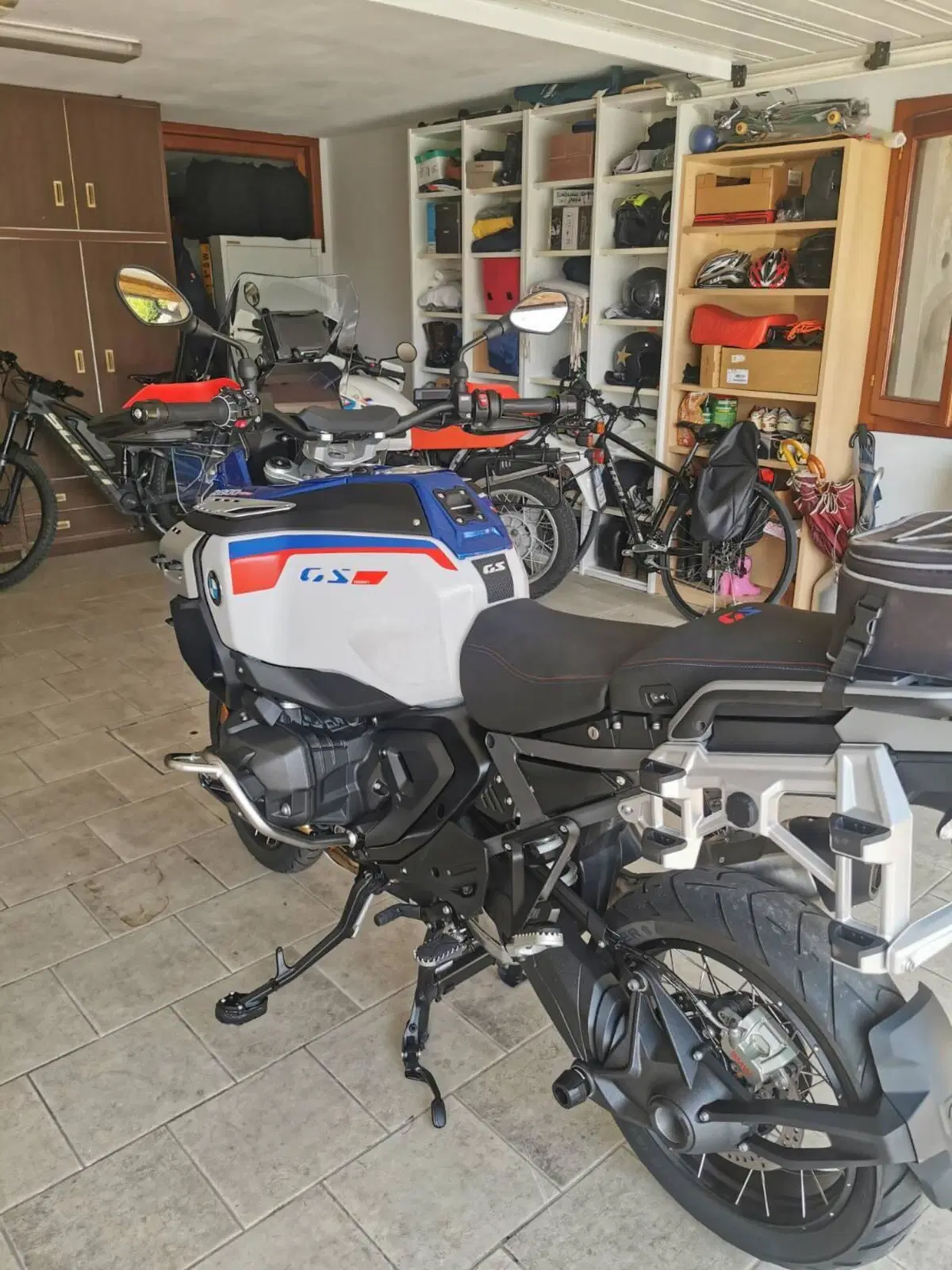 Bmw R 1300 GS Adventure Trophy (2025 - 26) (8)