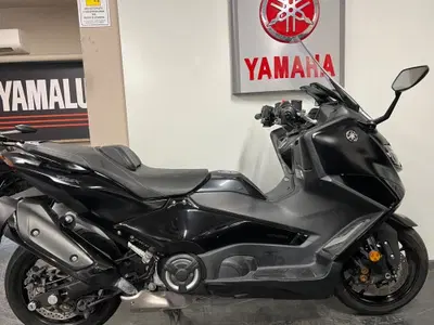 Yamaha T-Max 560 Tech Max (2022 - 24) usata