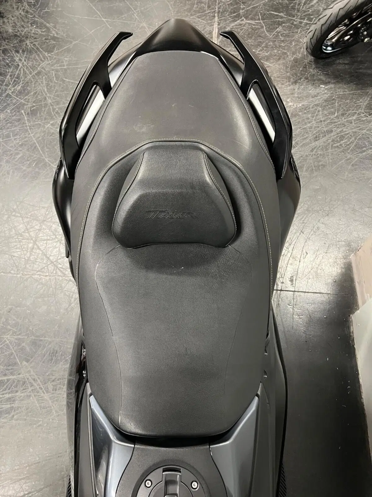Yamaha T-Max 560 Tech Max (2022 - 24) (7)