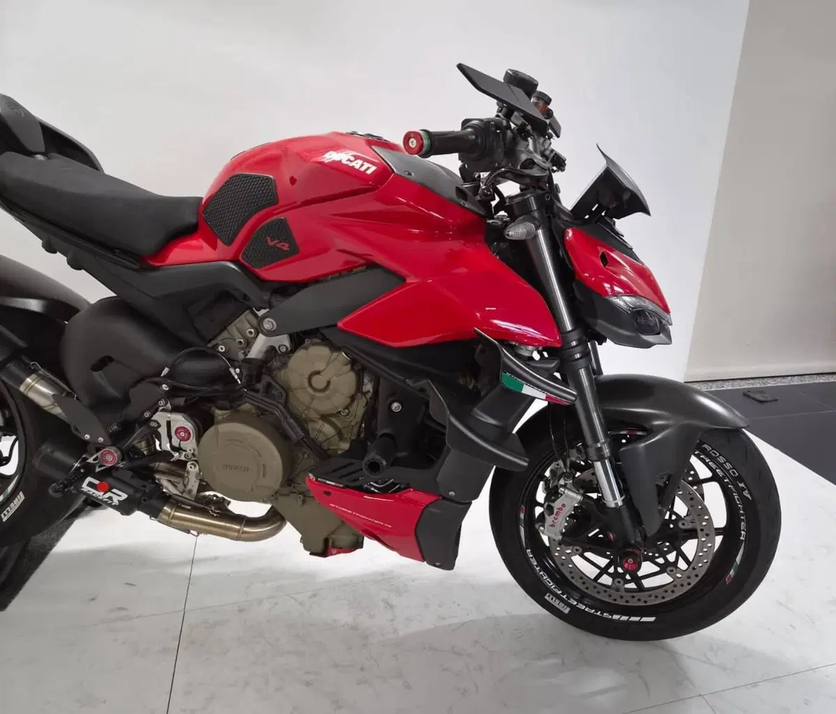 Ducati Streetfighter V4 1100 (2021 - 22) (5)