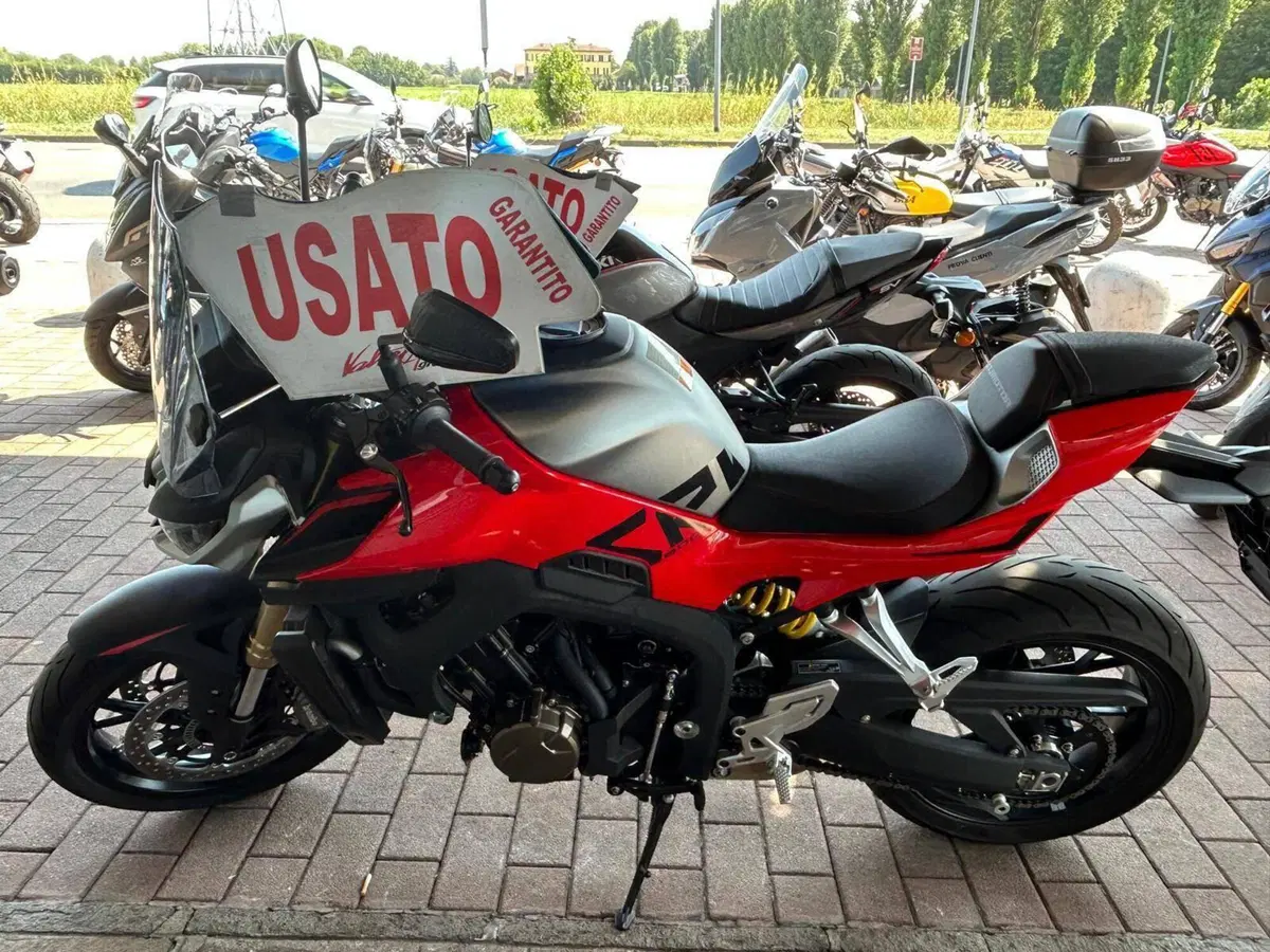 QJ Motor SRK 800 (2025 - 26)