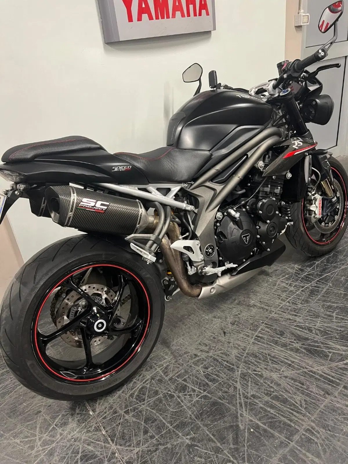 Triumph Speed Triple 1050 RS (2018 - 20) (4)