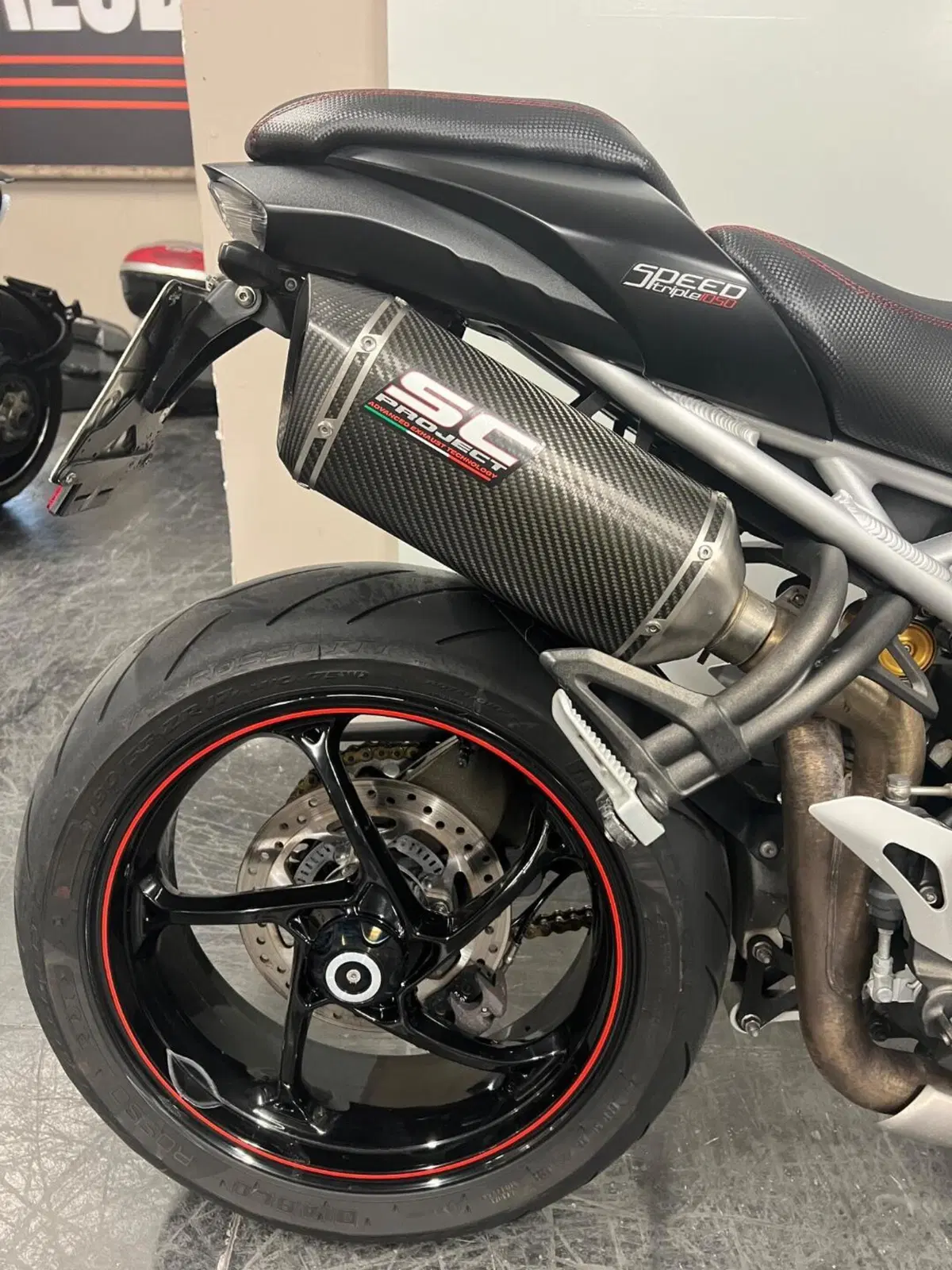 Triumph Speed Triple 1050 RS (2018 - 20) (5)