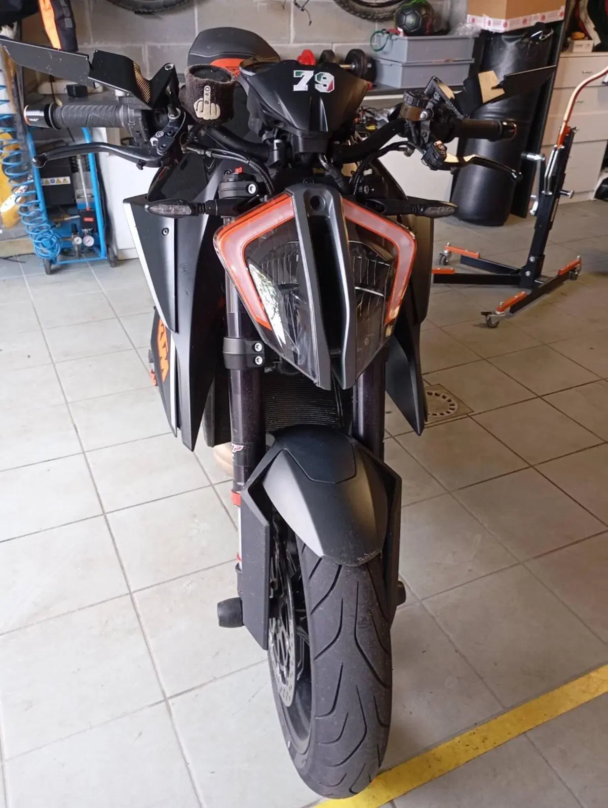 KTM 1290 Super Duke R (2021) (2)