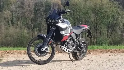 Ducati DesertX (2022 - 25) usata
