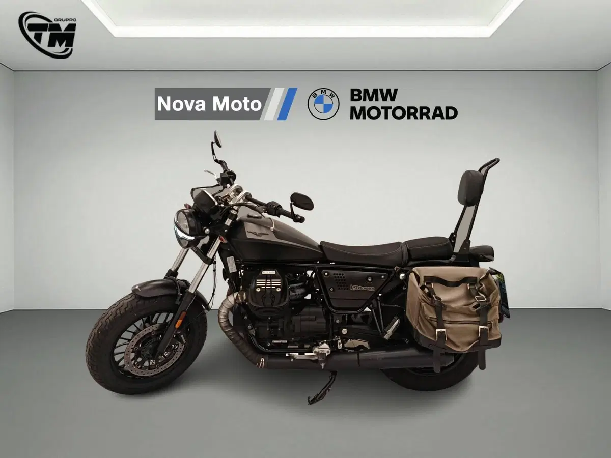 Moto Guzzi V9 Bobber (2021 - 25)