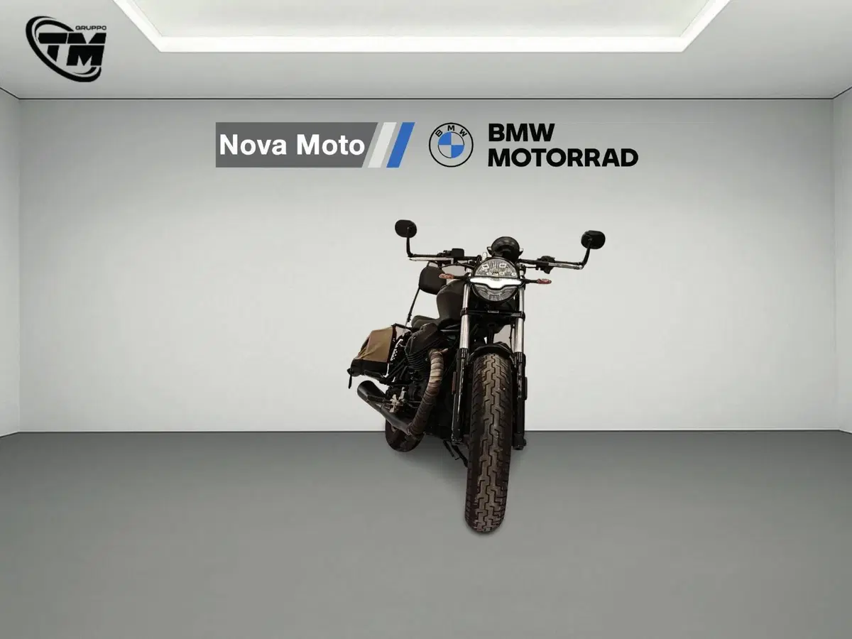 Moto Guzzi V9 Bobber (2021 - 25) (3)