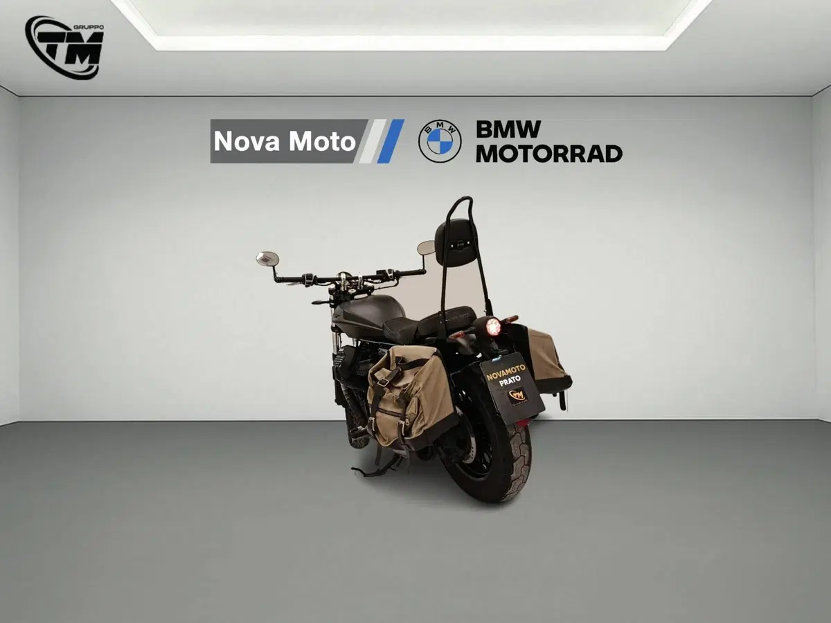 Moto Guzzi V9 Bobber (2021 - 25) (7)