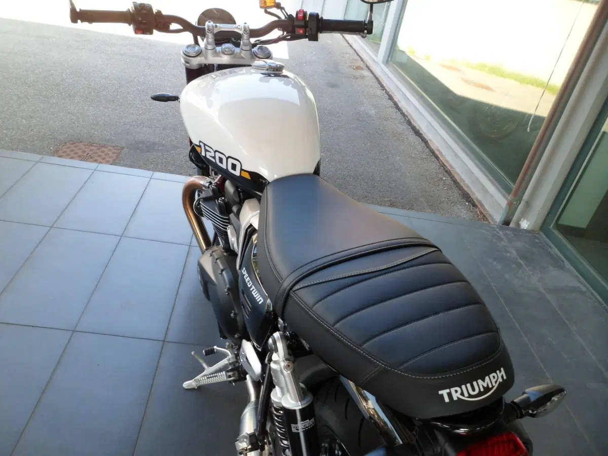 Triumph Speed Twin 1200 (2025 - 26) (4)