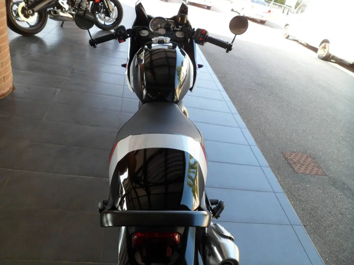 Triumph Thruxton 400 (2026) (5)
