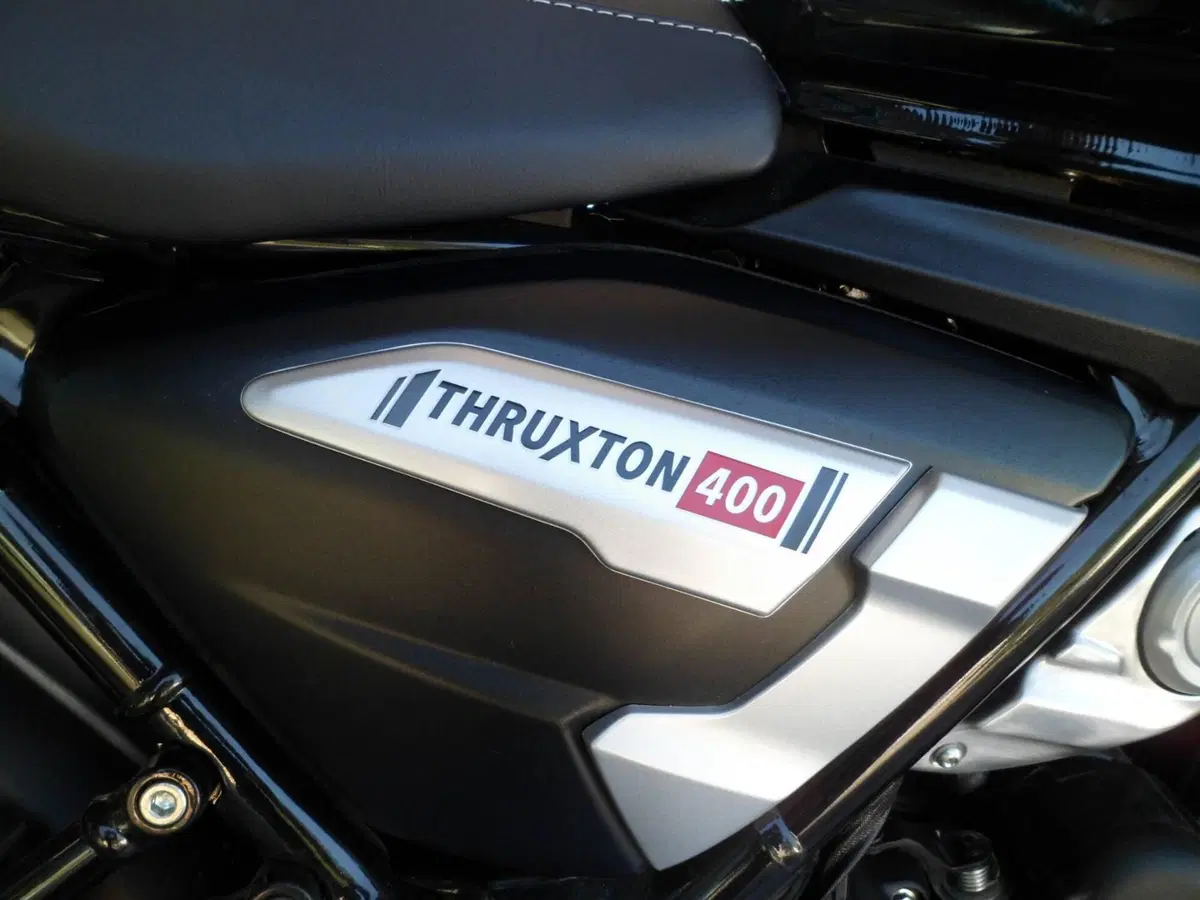 Triumph Thruxton 400 (2026) (10)