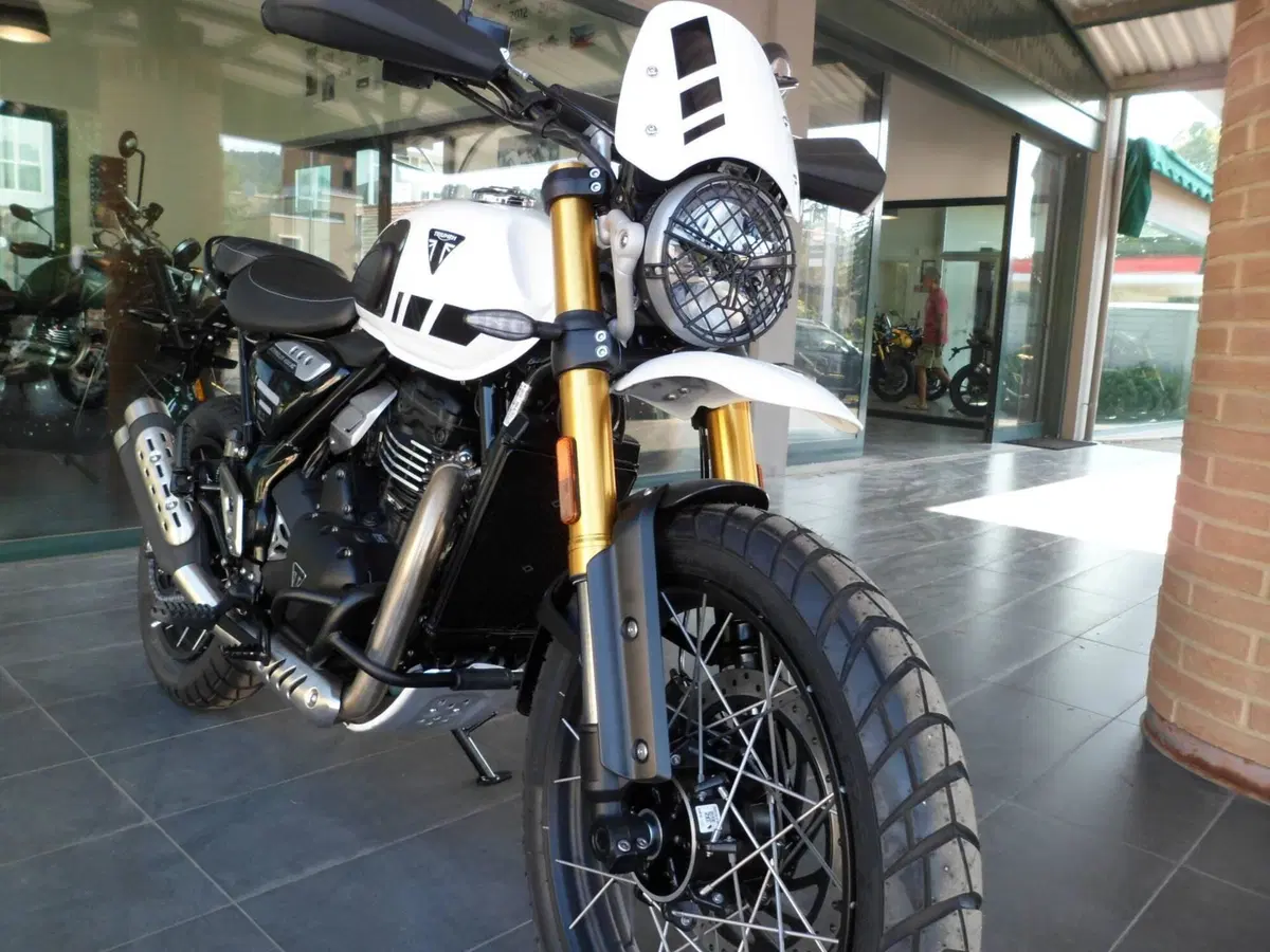 Triumph Scrambler 400 XC (2025 - 26) (2)