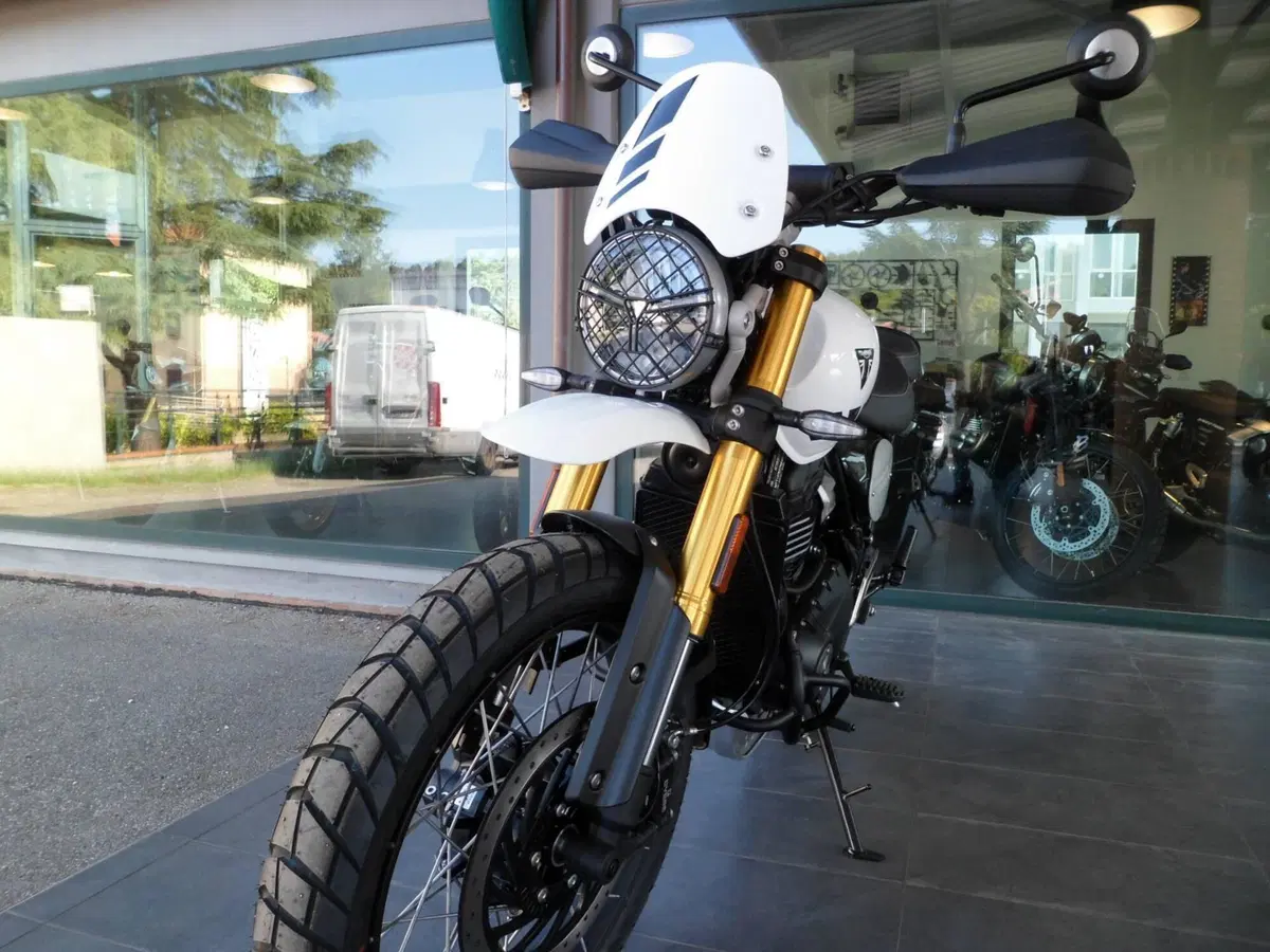 Triumph Scrambler 400 XC (2025 - 26) (3)