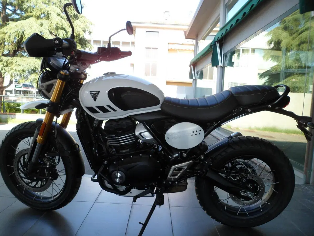 Triumph Scrambler 400 XC (2025 - 26) (4)