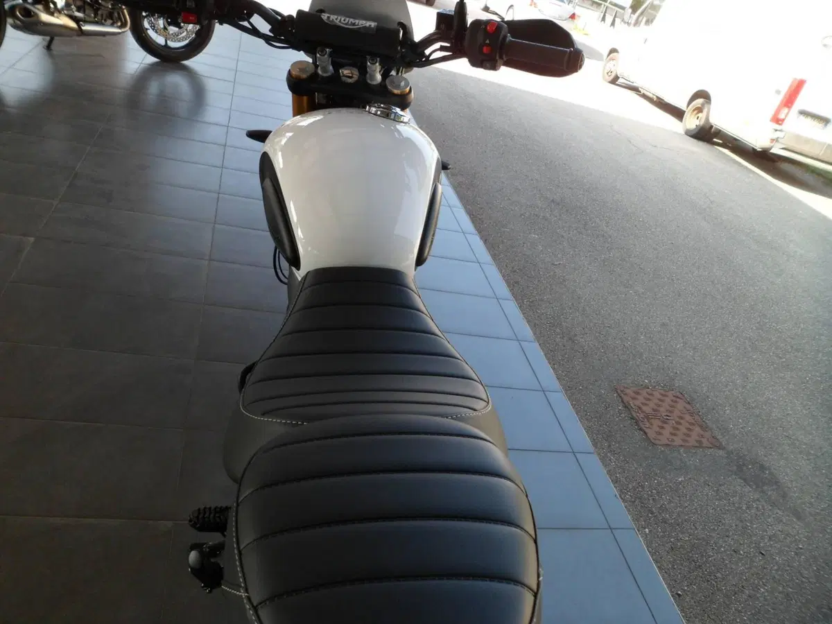Triumph Scrambler 400 XC (2025 - 26) (5)