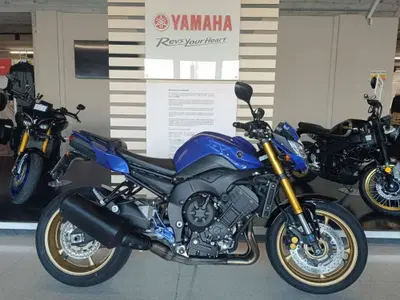 Yamaha FZ8 (2013 - 16) usata