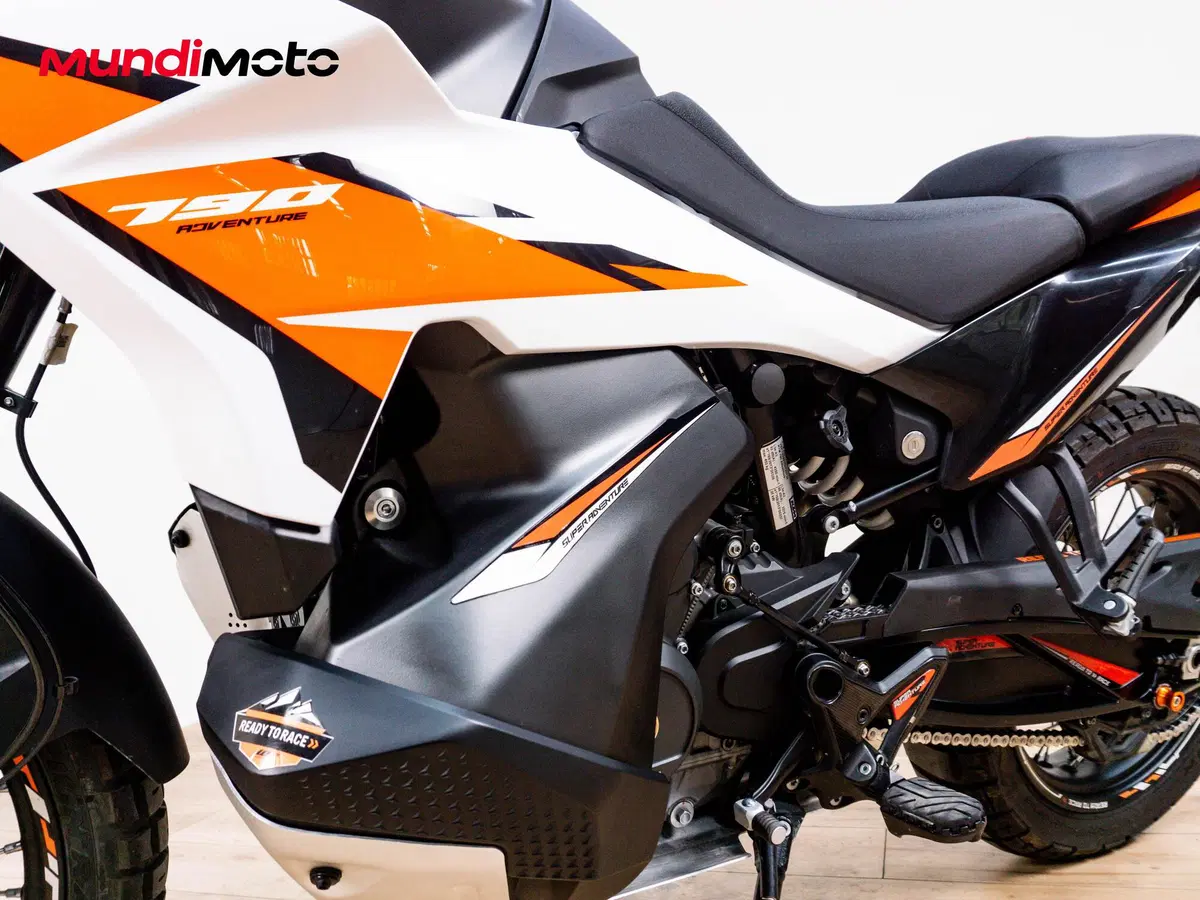 KTM 790 Adventure (2025 - 26) (9)